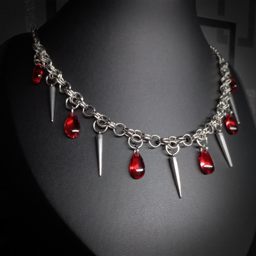 Collier Nightfall – Mailles Sanguines