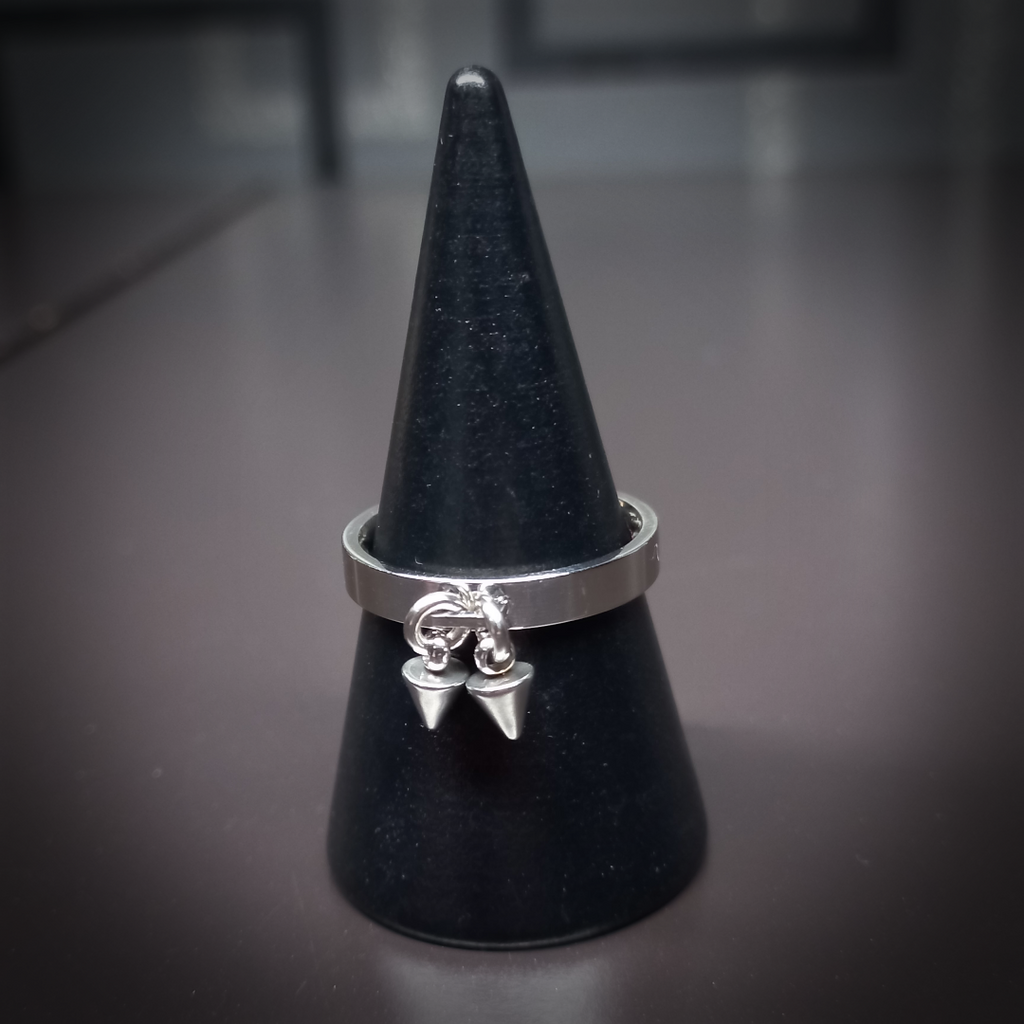 Bague à Pointes Pendantes