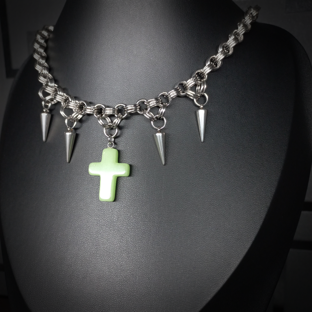 Collier Midnight – Lumen Crucis