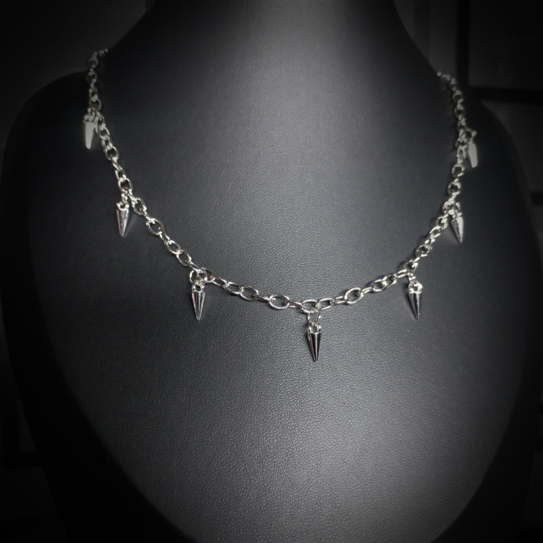 Collier à Pointes