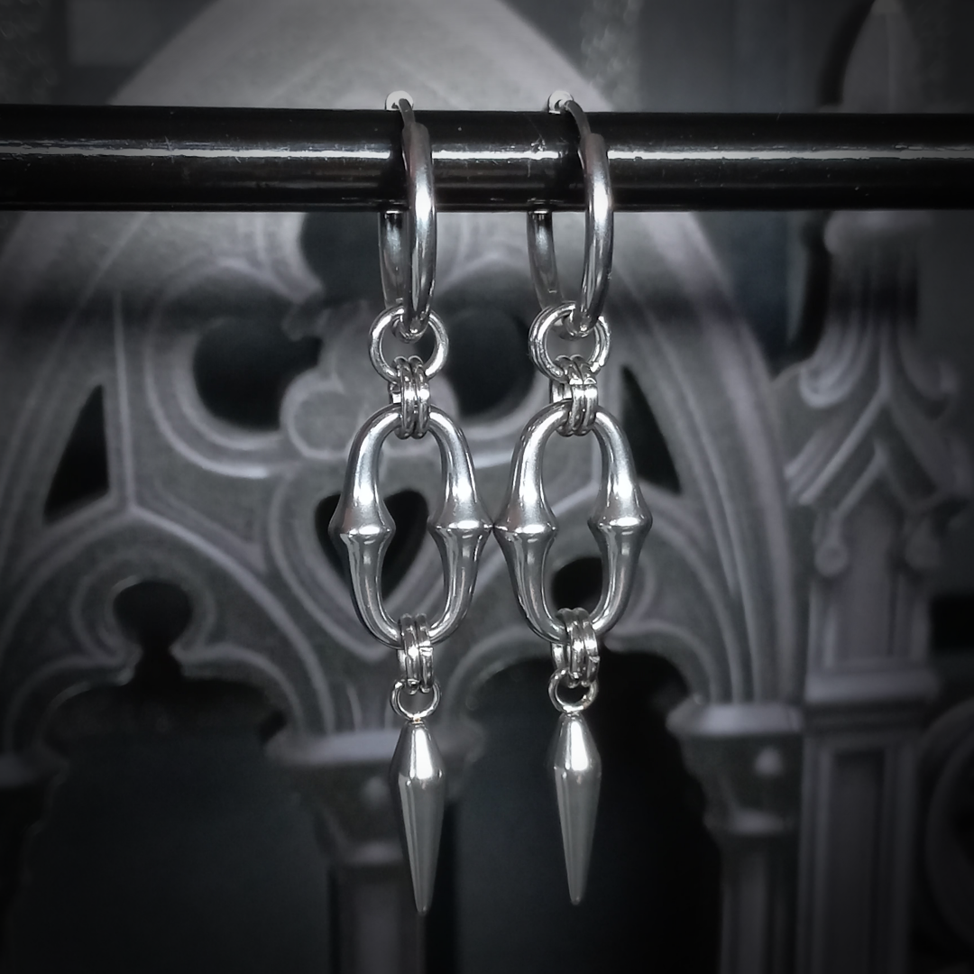 Boucles Pendantes à Pointes