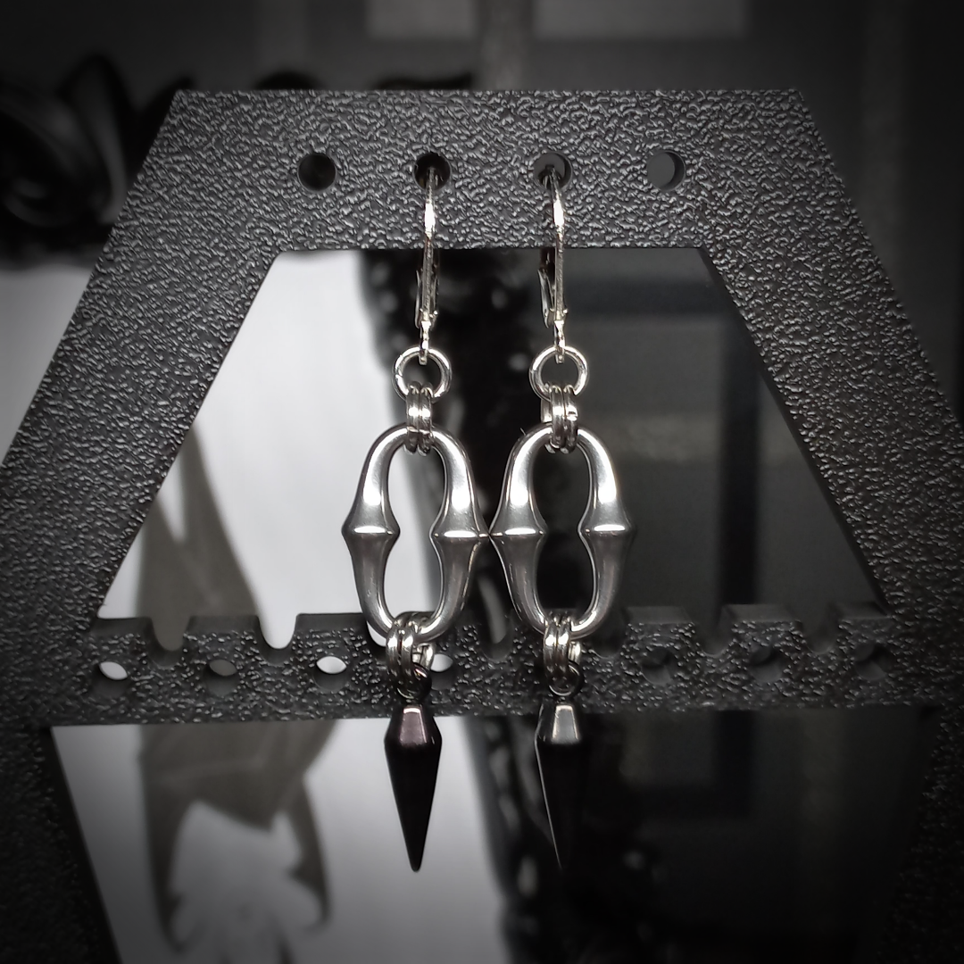 Boucles d’Oreilles à Pointe Noire