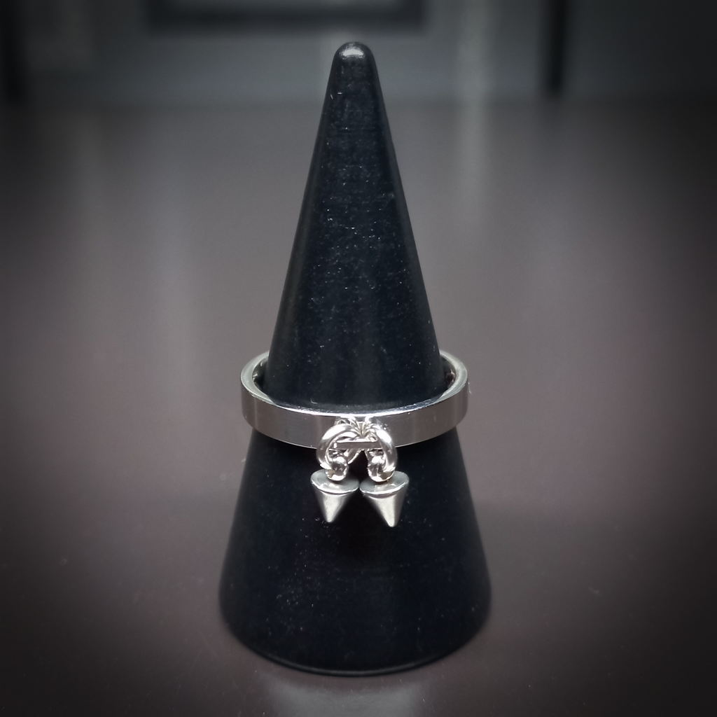 Bague à Pointes Pendantes