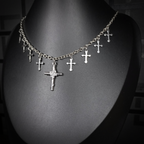 Collier Chaîne Multi-Croix – Pendentif Central