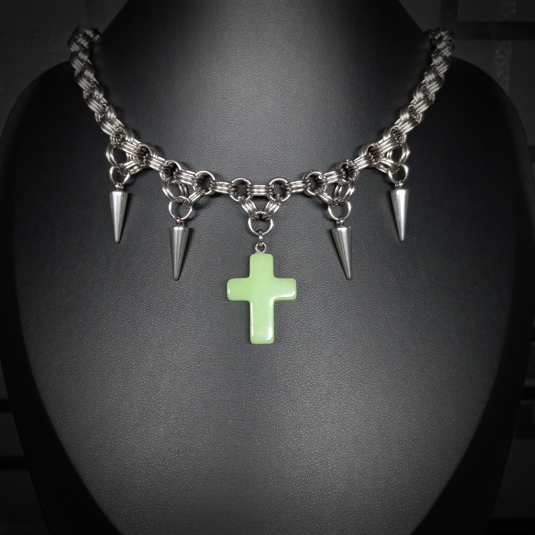 Collier Midnight – Lumen Crucis