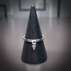 Bague à Pointe Pendante